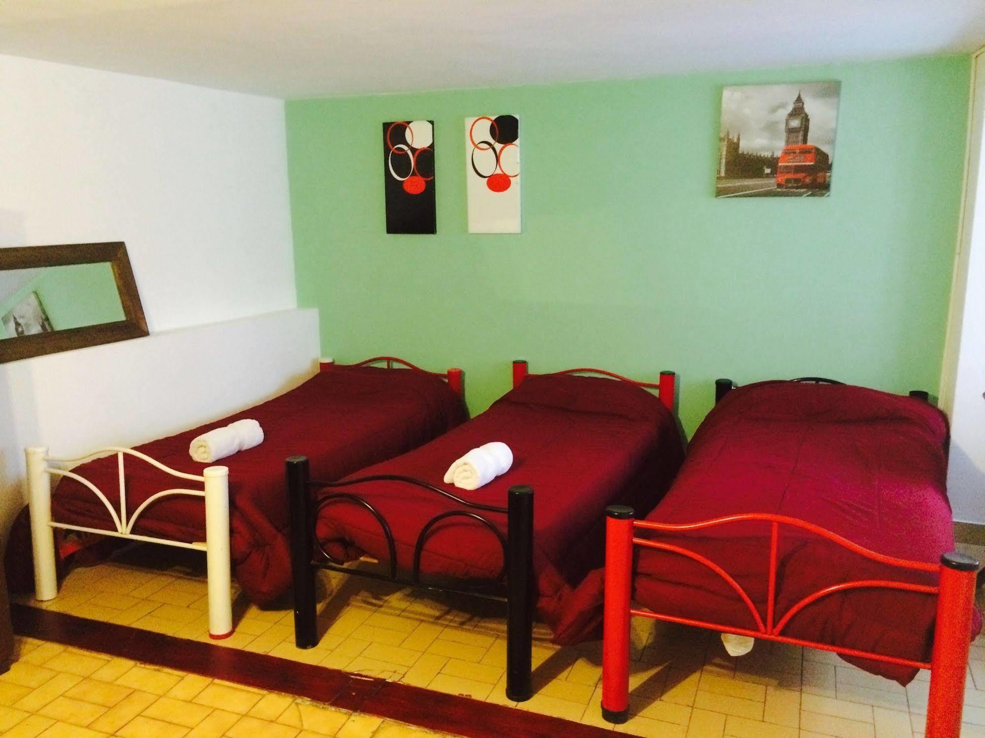 Petit Recoleta Hostel Буэнос-Айрес Экстерьер фото
