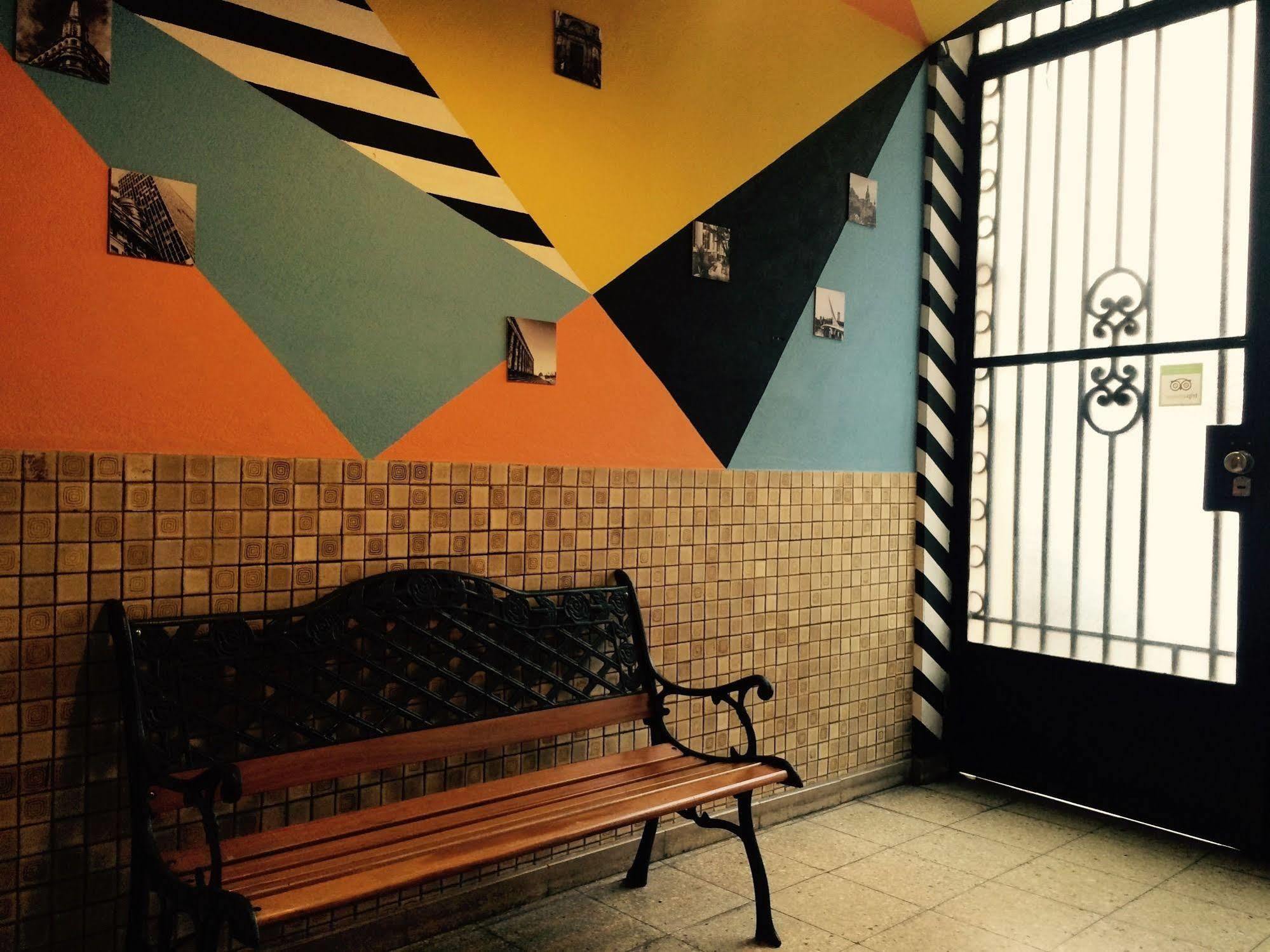 Petit Recoleta Hostel Буэнос-Айрес Экстерьер фото